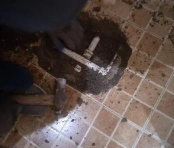 酒泉卫生间漏水维修公司为您分享下卫生间渗水如何处理及注意事项